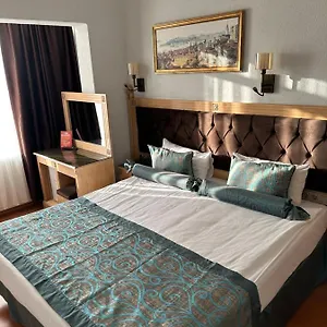 Hotel Blue Tuana Old ***